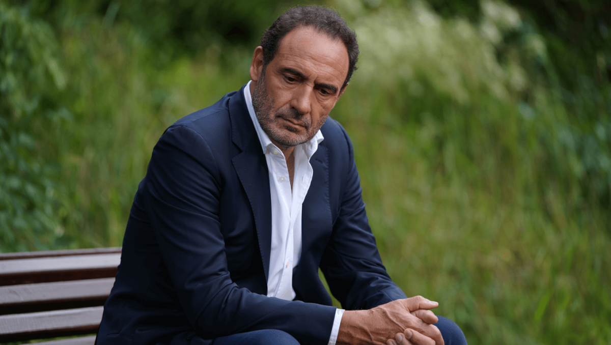 Lino Guanciale in lutto per la morte del papà: Clelio era un medico di famiglia, aveva 78 anni