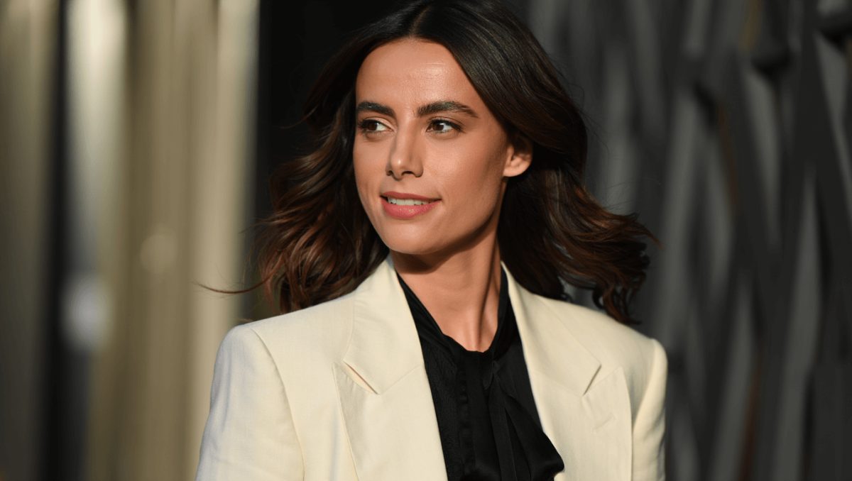 Sanremo 2026, da Fedez a Arisa tutte le foto e i look dei big di Sanremo da Mattarella al Quirinale