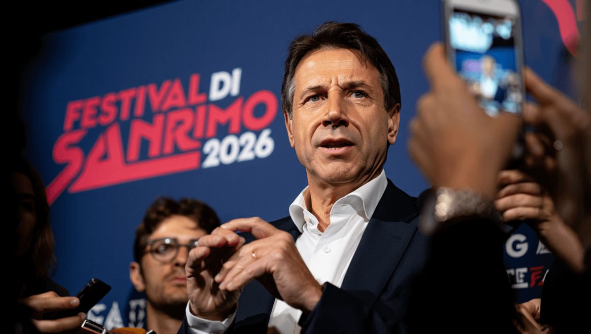 Sanremo 2026, Carlo Conti: «È il mio 5°, numero perfetto per smettere. Andrea Pucci? Nessuna interferenza del governo»