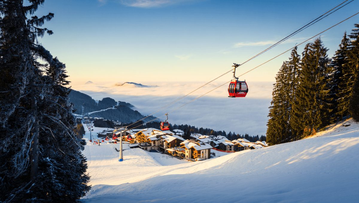 Collegamento Cogne-Pila, dubbi sui centinaia di milioni (di soldi pubblici) per il progetto: “Venduto come trasporto pubblico locale, servirà agli sciatori”