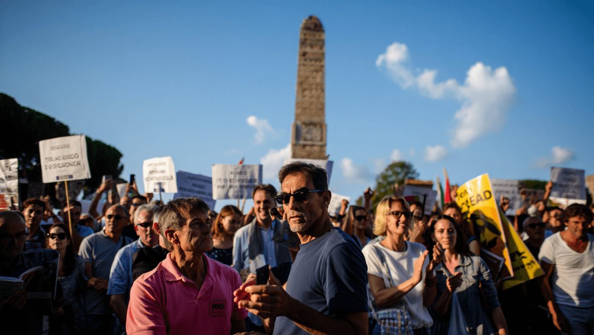 Israele, un ex generale dell’esercito in vacanza in Italia: le proteste per evitare che arrivi
