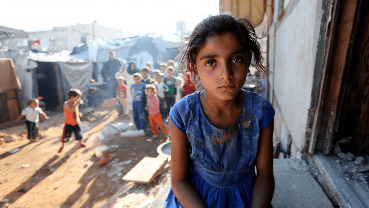 Libano, più di 125mila persone hanno per ora attraversato il confine siriano: la metà sono bambini