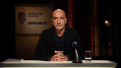 Pierluigi Diaco vota sì al referendum, insulti e minacce di morte sui social: «Servo, gay, fascista». Lui denuncia gli haters