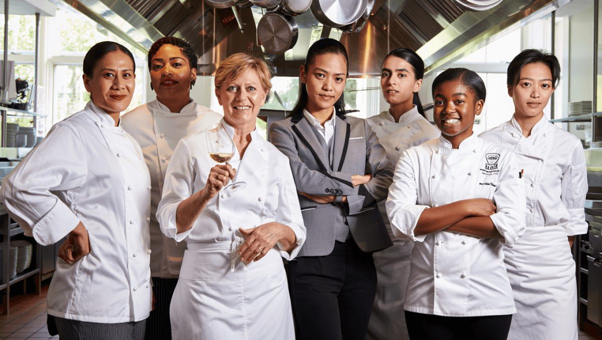 "Cheffe", sommelier, maître: se la ristorazione è donna