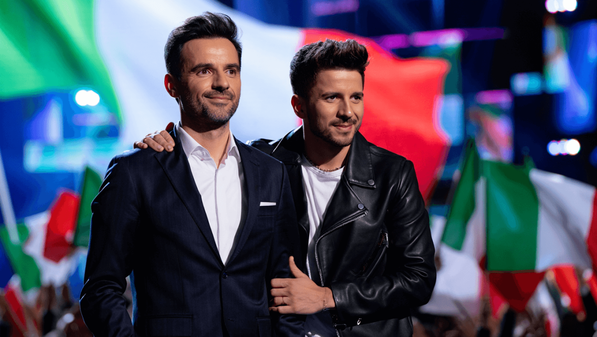 Sal Da Vinci parteciperà all'Eurovision. La telefonata di Geolier dopo Sanremo e il toccante gesto