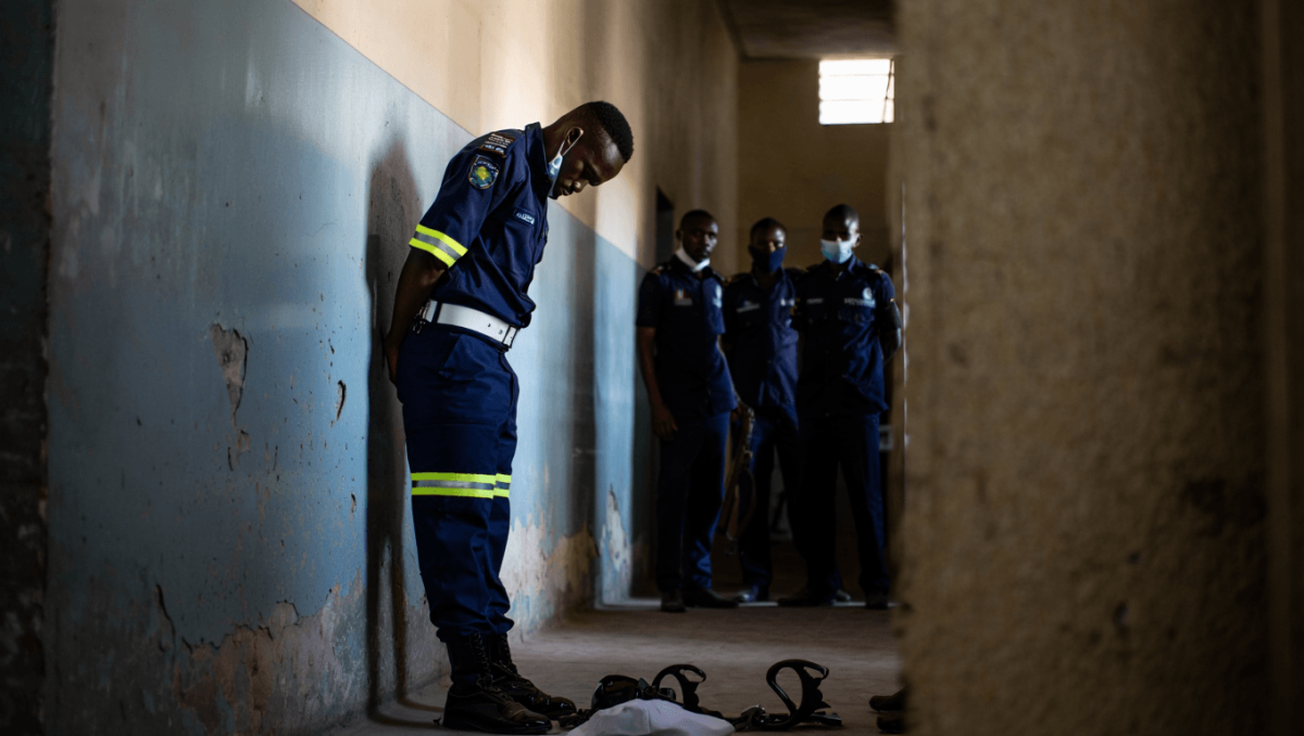 Nigeria, i crimini della “Tiger Base”, la polizia anti-sequestri che opera tra torture ed estorsioni