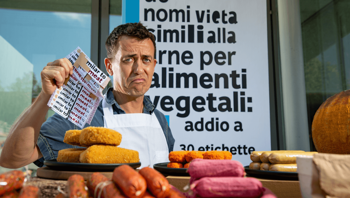 Si potrà scrivere veggie burger, ma non più “bistecca vegetale” e altre 30 denominazioni: l’accordo in Ue