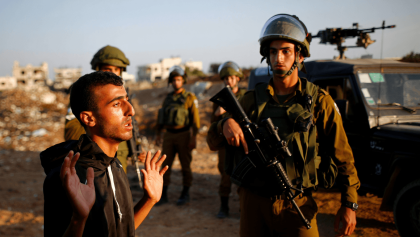 Gaza, la linea gialla che divide forze dell’IDF e palestinesi si sposta sempre più verso il mare