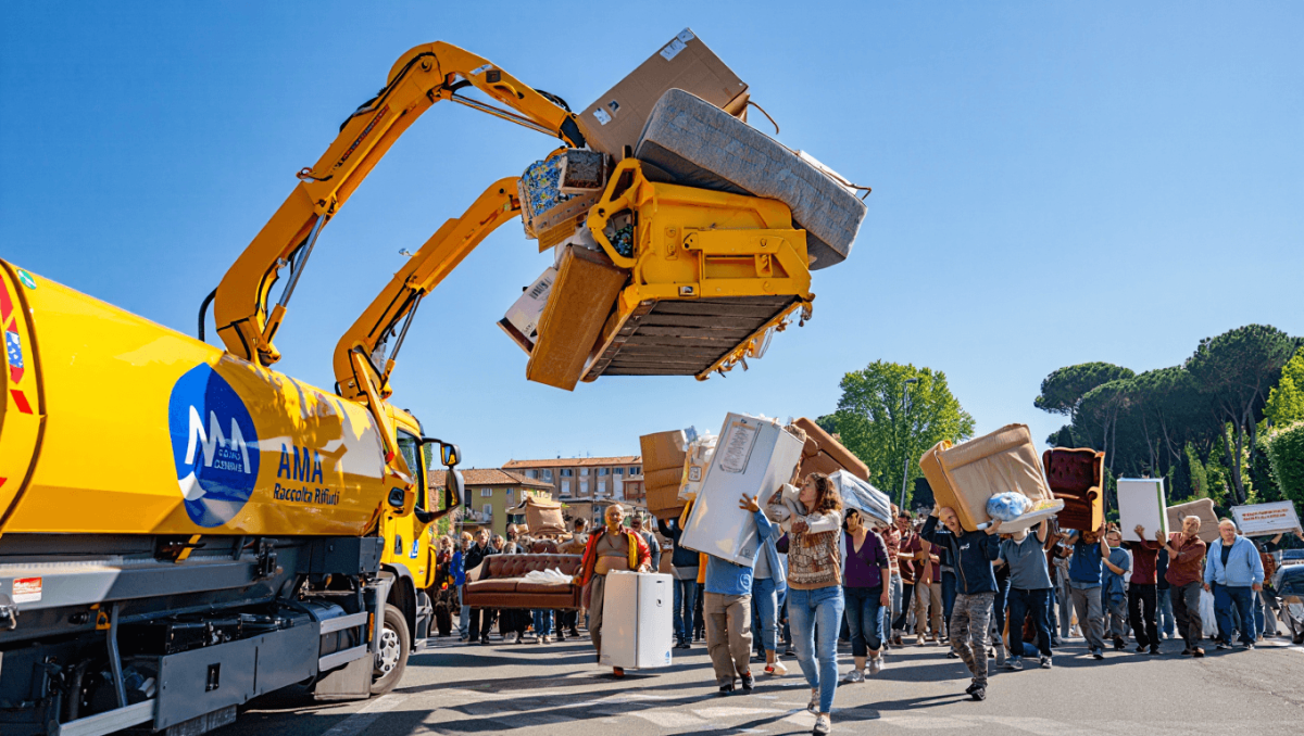 La raccolta dei rifiuti ingombranti a Roma sabato 11 e domenica 12 aprile