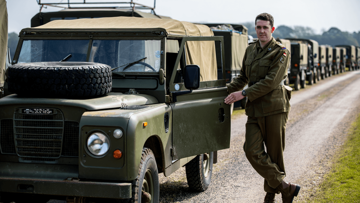 L’esercito di Sua Maestà dice addio alle Land Rover: dopo oltre 70 anni, la fine di un’era 