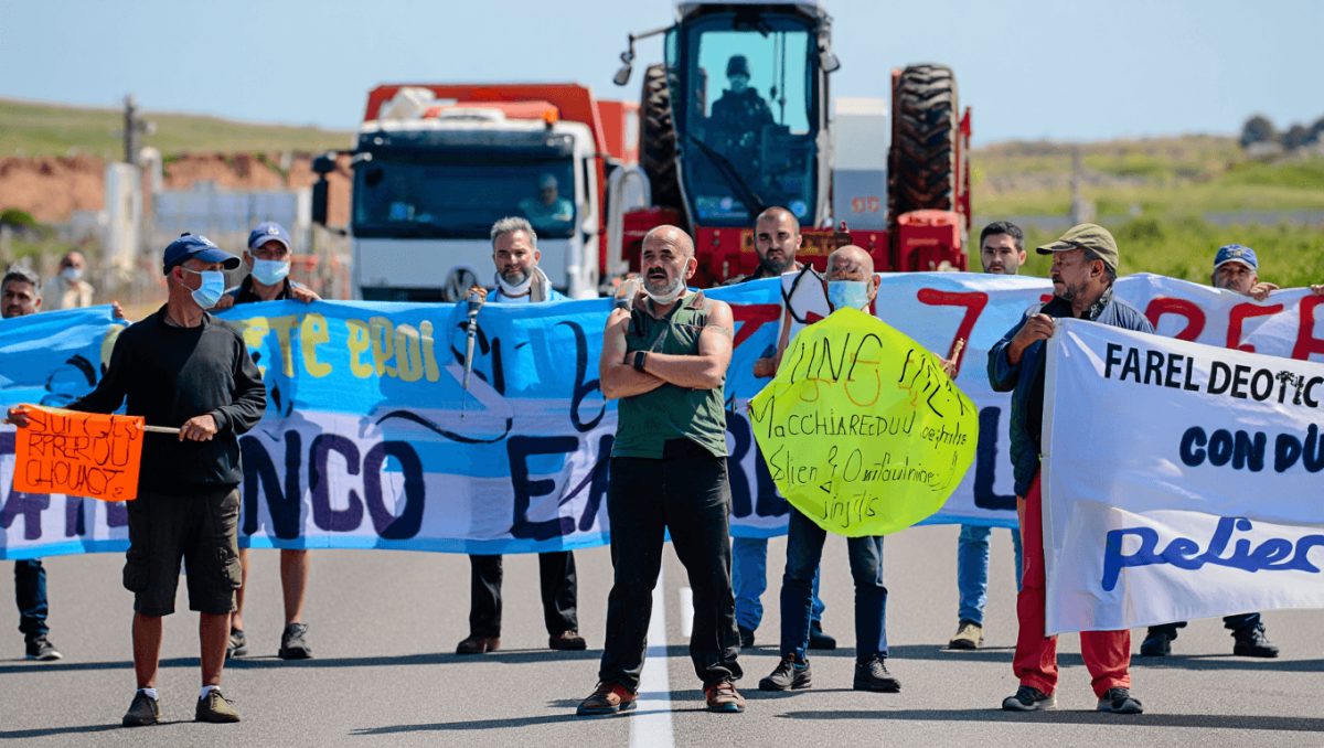 Sardegna, il Tar sospende l’ordinanza del Comune di Assemini per la bonifica dell’area industriale di Macchiareddu: nuova udienza a giugno