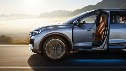 Audi Q4 e-tron, più muscoli e intelligenza: a partire da 43.350 euro