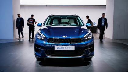 Kia ridisegna il Grand Tourer: a Milano la mobilità elettrica diventa esperienza immersiva