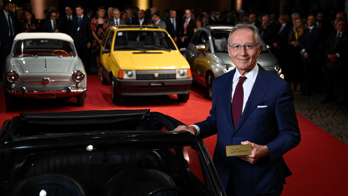 FIAT celebra Gerry Scotti al Festival della TV 2026 e porta a Dogliani le icone che hanno accompagnato generazioni di italiani