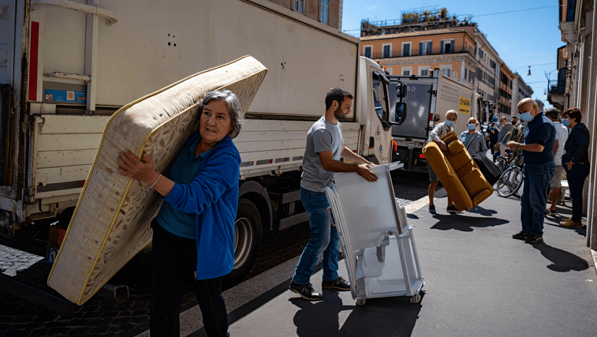 La raccolta dei rifiuti ingombranti a Roma sabato 13 e domenica 14 giugno