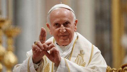 Cos’è il gesto del six seven e perché anche Papa Leone lo ha fatto