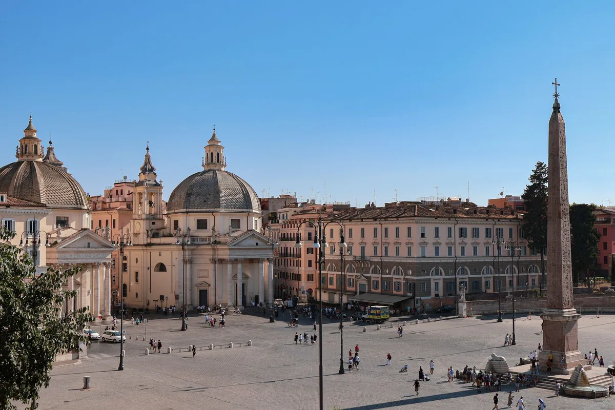 Piazza dei Cinquecento con modifiche ai capolinea dei bus durante i lavori Anas