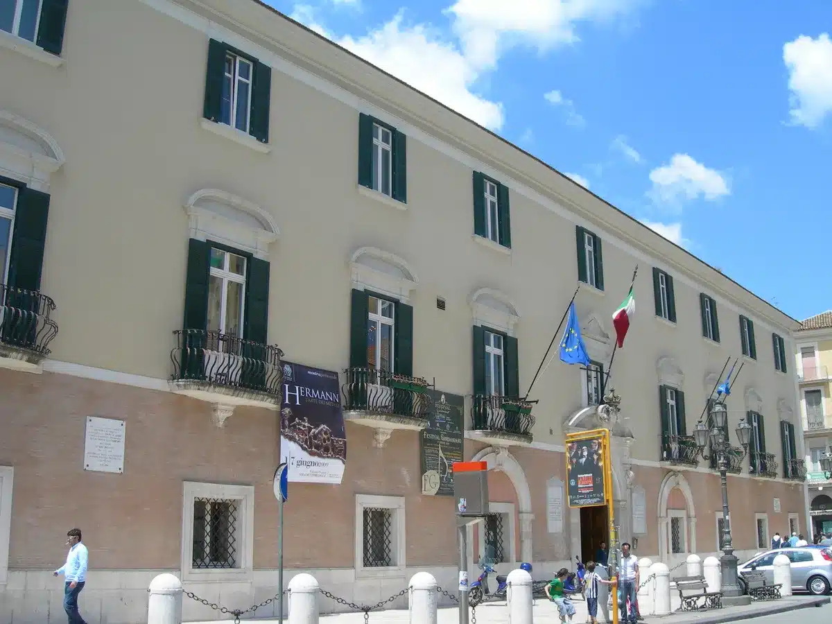 Foggia, centinaia di resti ossei scoperti negli ipogei dell'ex Distretto Militare