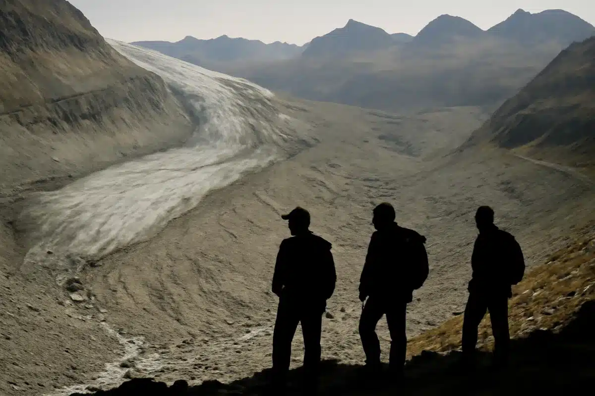 Marmolada a rischio scomparsa in 10 anni: ghiacciaio perde 9 ettari in un anno