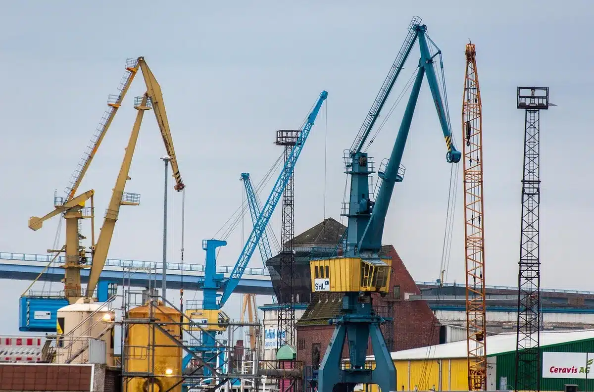 Cantieri e grandi studi di produzione in costruzione vicino a New York