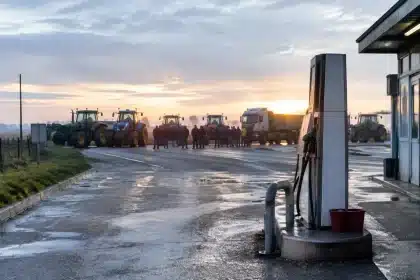 Proteste e carenza di carburante a Foggia bloccano l'assistenza medica